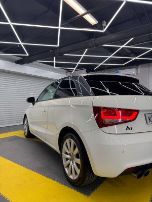 AUDI A1 2010 г.