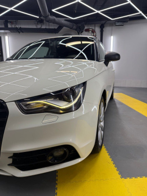 AUDI A1 2010 г.